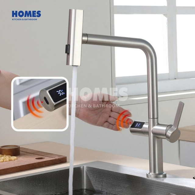 Handmade CUPC Sanitary Modern Automatic Sensor Pull Out Kitchen Faucet 